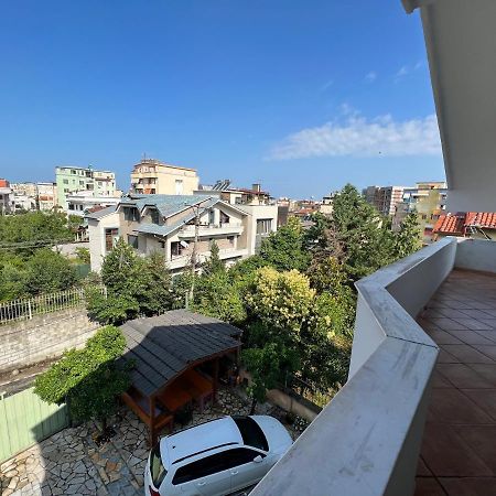 Villa Sokoli, Enjoy Sunset At This Spacious Apartment Tiranë Eksteriør bilde