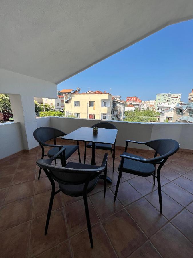 Villa Sokoli, Enjoy Sunset At This Spacious Apartment Tiranë Eksteriør bilde