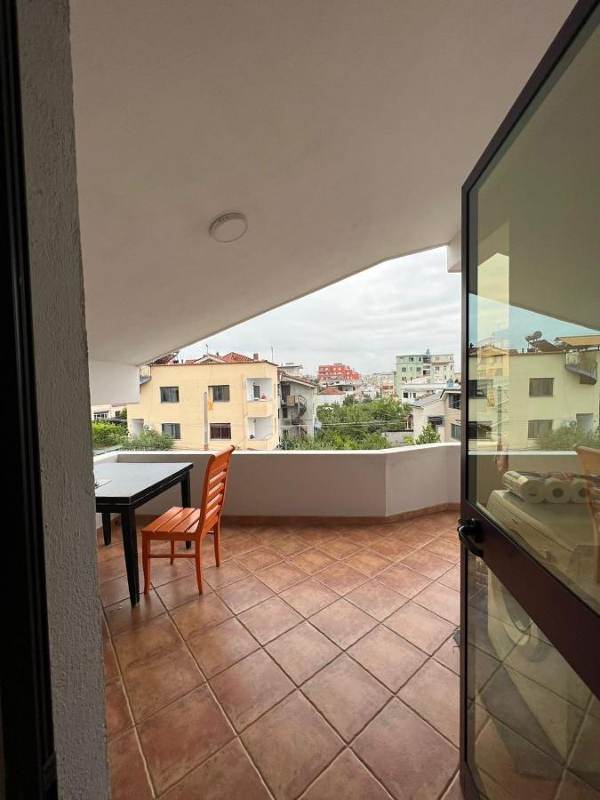 Villa Sokoli, Enjoy Sunset At This Spacious Apartment Tiranë Eksteriør bilde